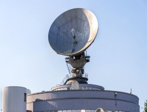 Difference Between Satellite Dish Antenna and Point-to-Point Dish Antenna