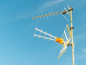TV Antenna Booster: How Does a TV Signal Amplifier Work?